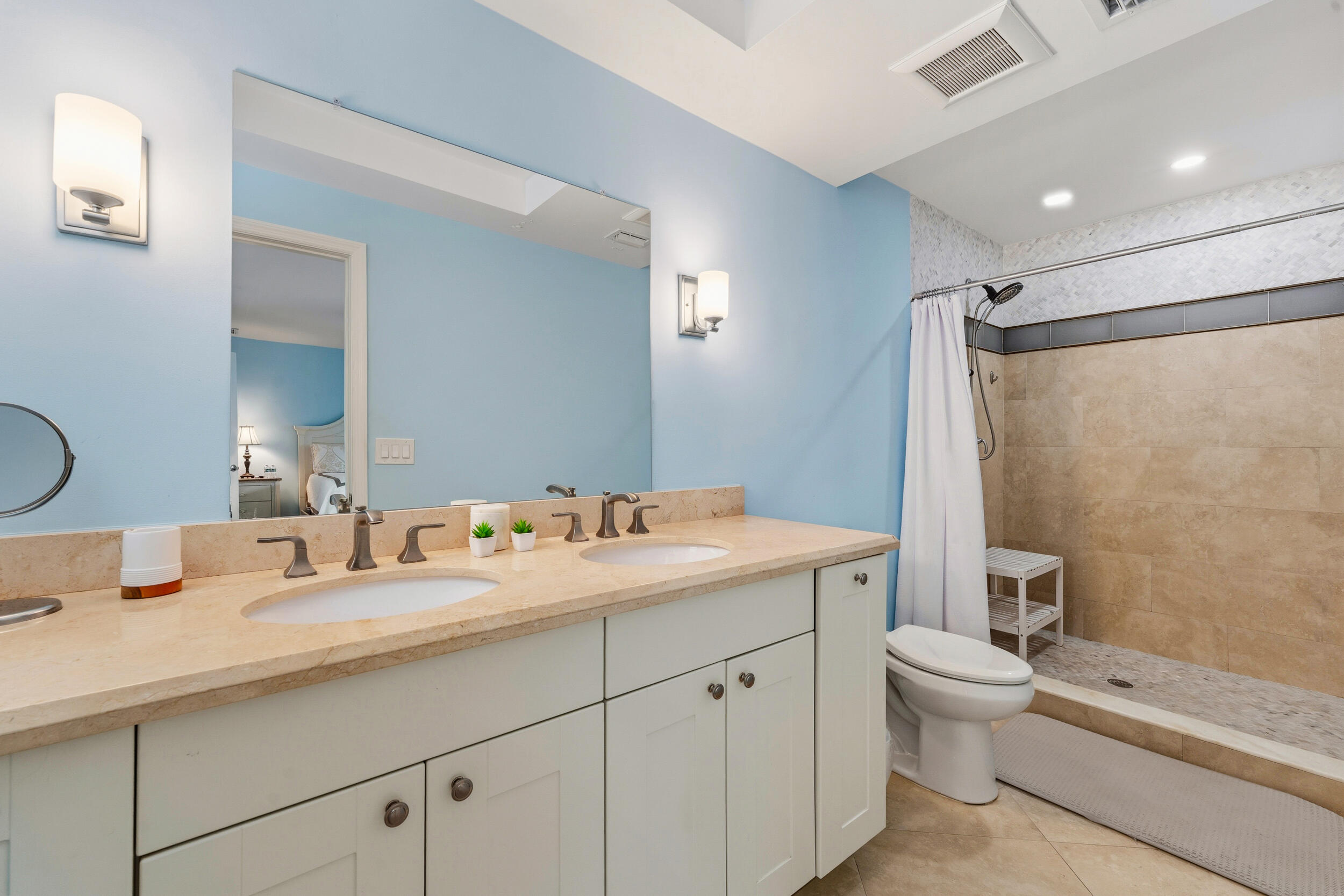 PALM BEACH ISLES 2 - Residential