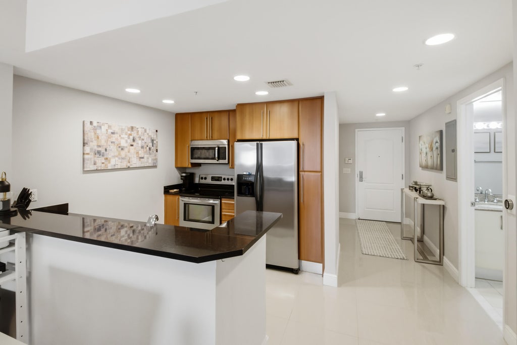 Photo of 191 SE 20th Avenue #210, Deerfield Beach, FL 33441 (MLS # B26042287)