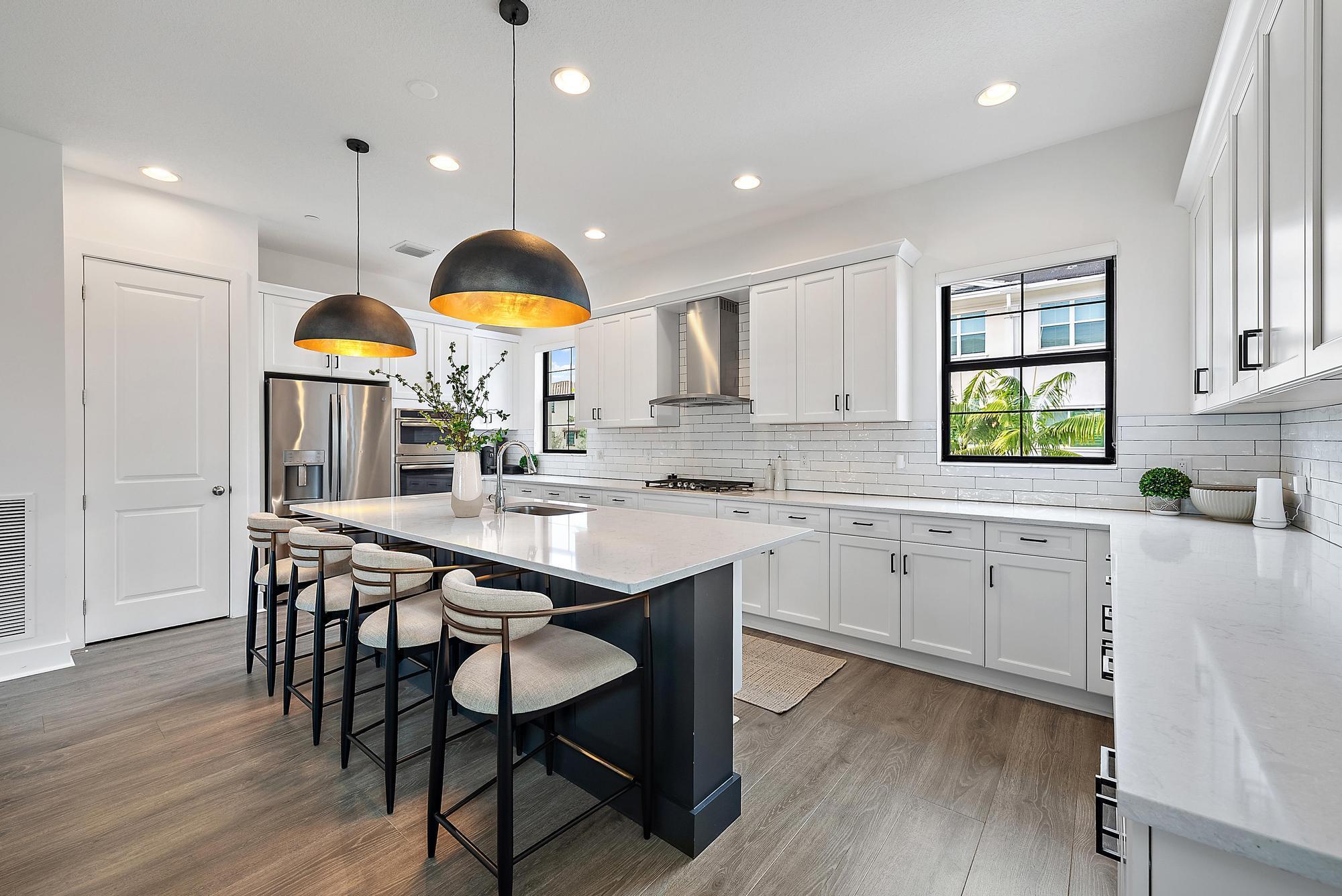 ALTON - Residential Lease