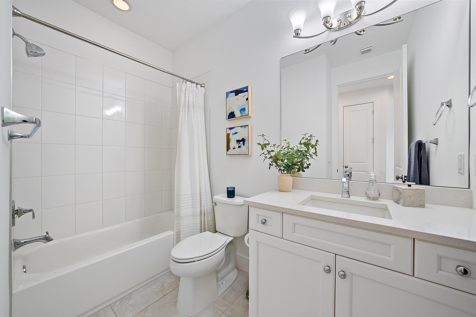 ALTON - Residential Lease