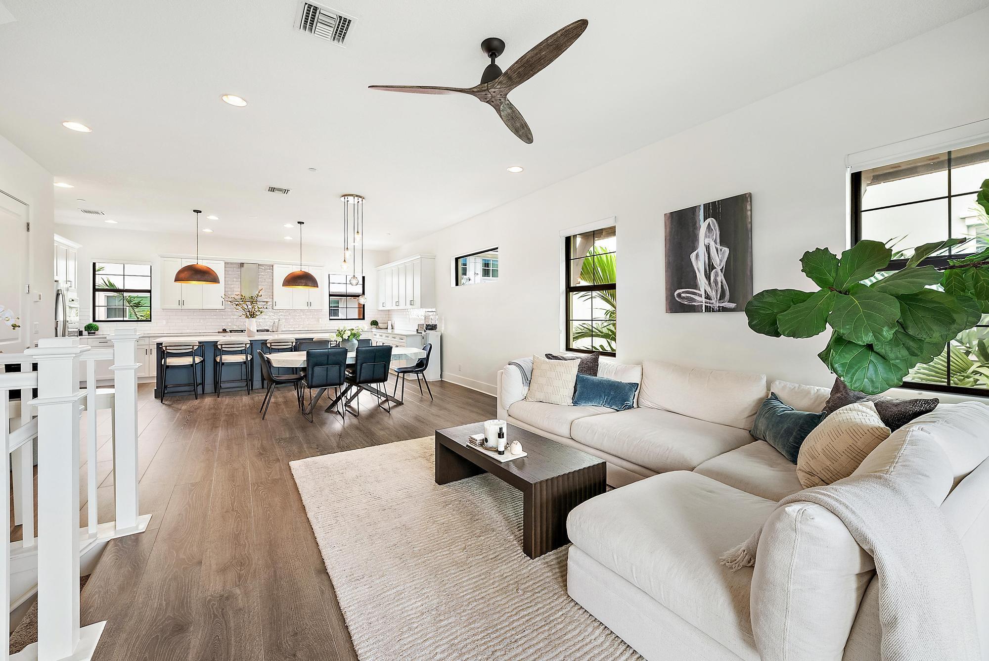 ALTON - Residential Lease