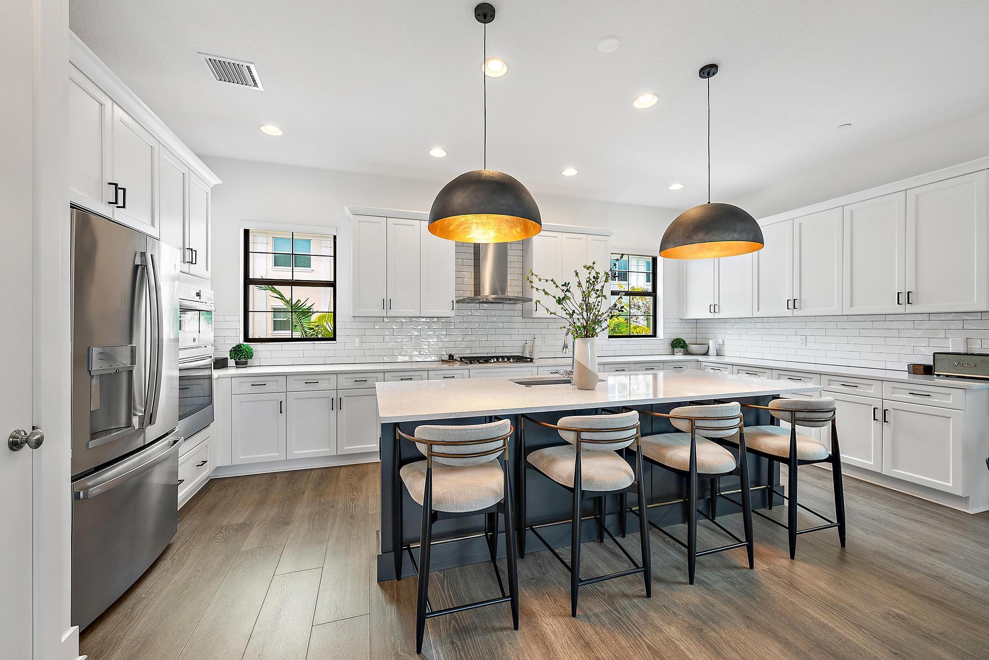 ALTON - Residential Lease