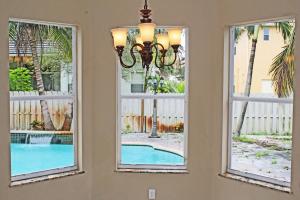 PASADENA AT PEMBROKE SHORES - Residential Lease