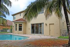 PASADENA AT PEMBROKE SHORES - Residential Lease