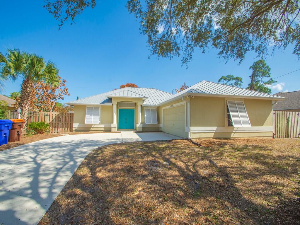 VERO BEACH HIGHLANDS UNIT 4 - Residential