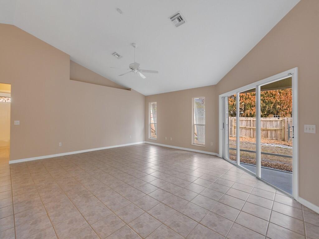 VERO BEACH HIGHLANDS UNIT 4 - Residential