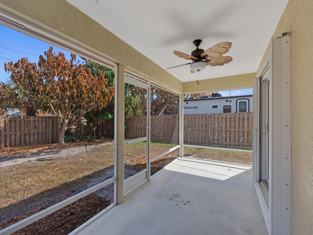 VERO BEACH HIGHLANDS UNIT 4 - Residential