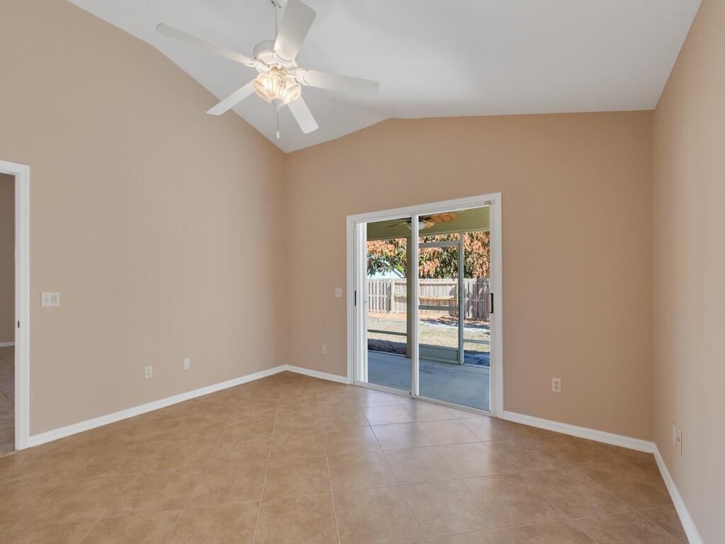 VERO BEACH HIGHLANDS UNIT 4 - Residential