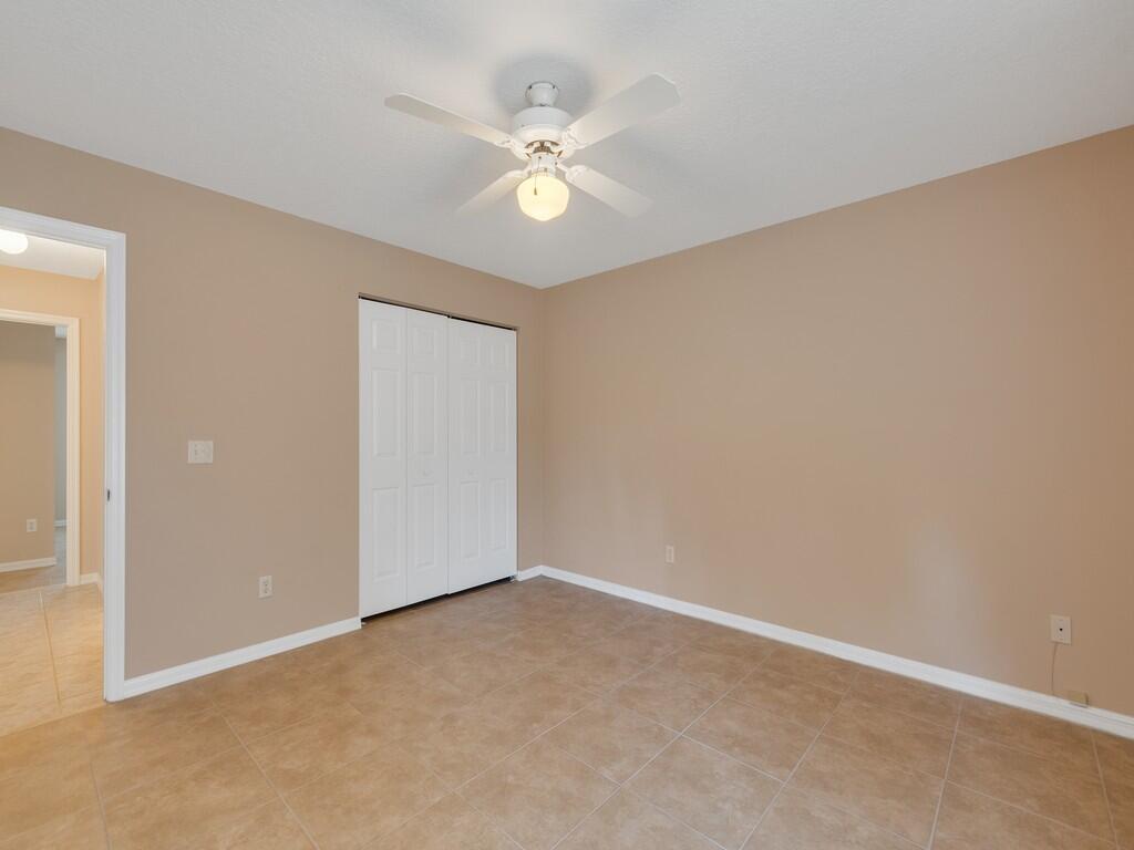 VERO BEACH HIGHLANDS UNIT 4 - Residential