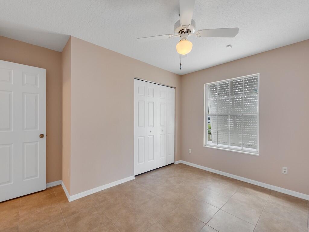 VERO BEACH HIGHLANDS UNIT 4 - Residential