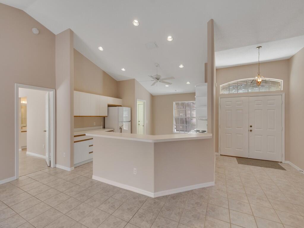 VERO BEACH HIGHLANDS UNIT 4 - Residential