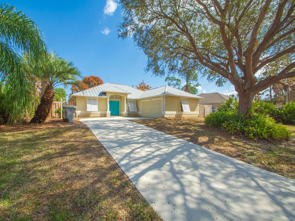 VERO BEACH HIGHLANDS UNIT 4 - Residential