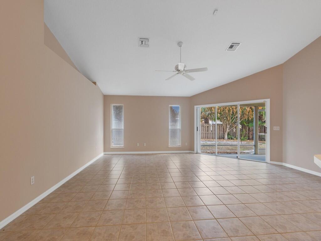VERO BEACH HIGHLANDS UNIT 4 - Residential