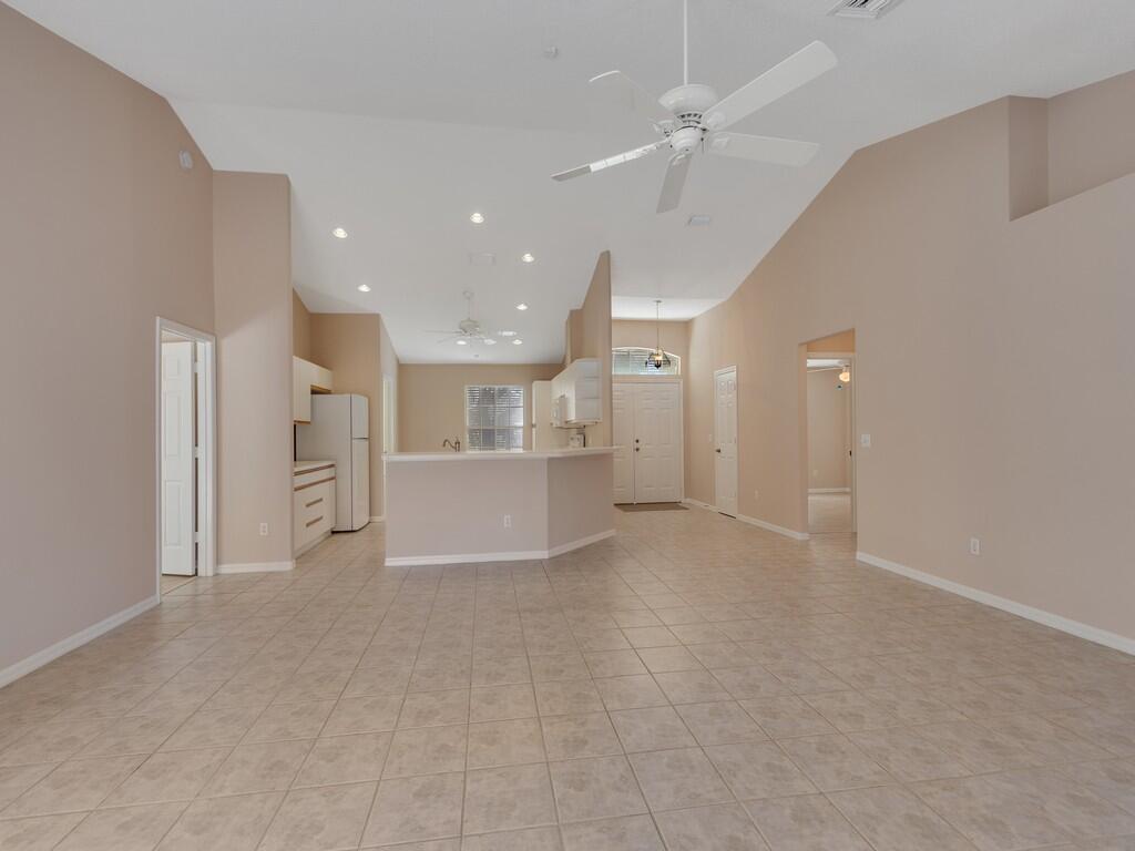 VERO BEACH HIGHLANDS UNIT 4 - Residential