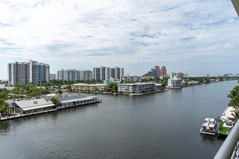 Tiny photo for 2900 NE 30th Street #Apt 8j, Fort Lauderdale, FL 33306 (MLS # B26036675)