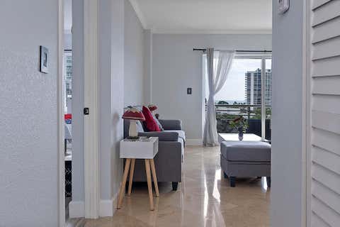Tiny photo for 2900 NE 30th Street #Apt 8j, Fort Lauderdale, FL 33306 (MLS # B26036675)