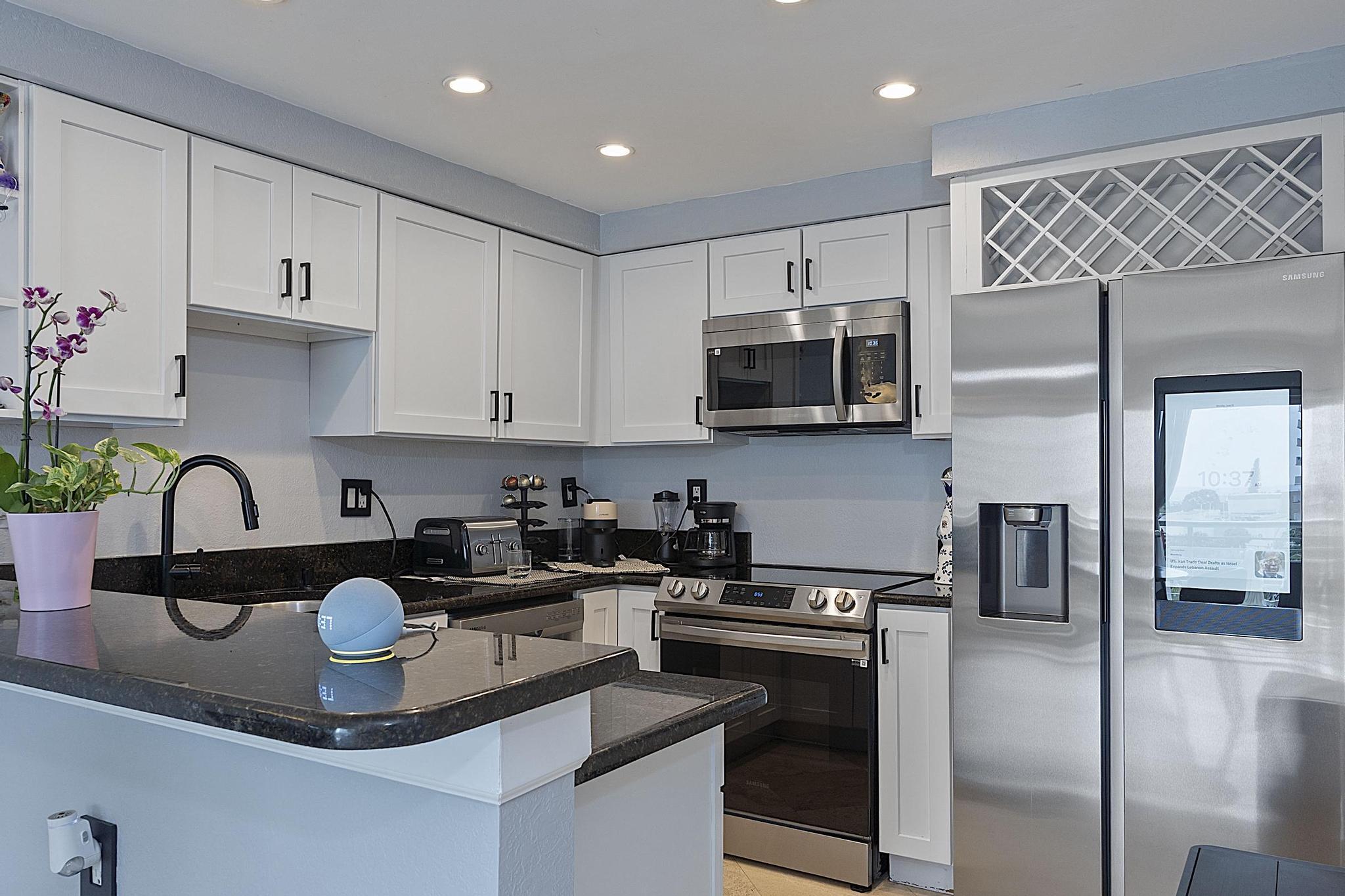 2900 NE 30th Street Apt 8j