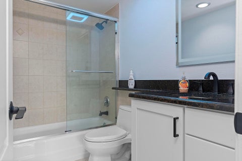 Tiny photo for 2900 NE 30th Street #Apt 8j, Fort Lauderdale, FL 33306 (MLS # B26036675)