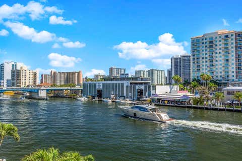 Tiny photo for 2900 NE 30th Street #Apt 8j, Fort Lauderdale, FL 33306 (MLS # B26036675)