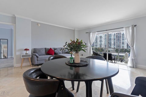 Tiny photo for 2900 NE 30th Street #Apt 8j, Fort Lauderdale, FL 33306 (MLS # B26036675)