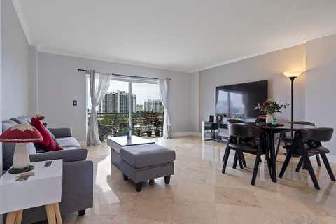 Tiny photo for 2900 NE 30th Street #Apt 8j, Fort Lauderdale, FL 33306 (MLS # B26036675)