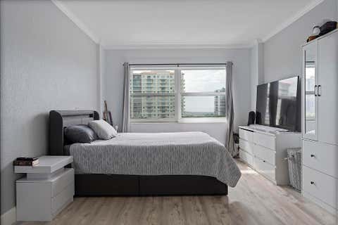 Tiny photo for 2900 NE 30th Street #Apt 8j, Fort Lauderdale, FL 33306 (MLS # B26036675)