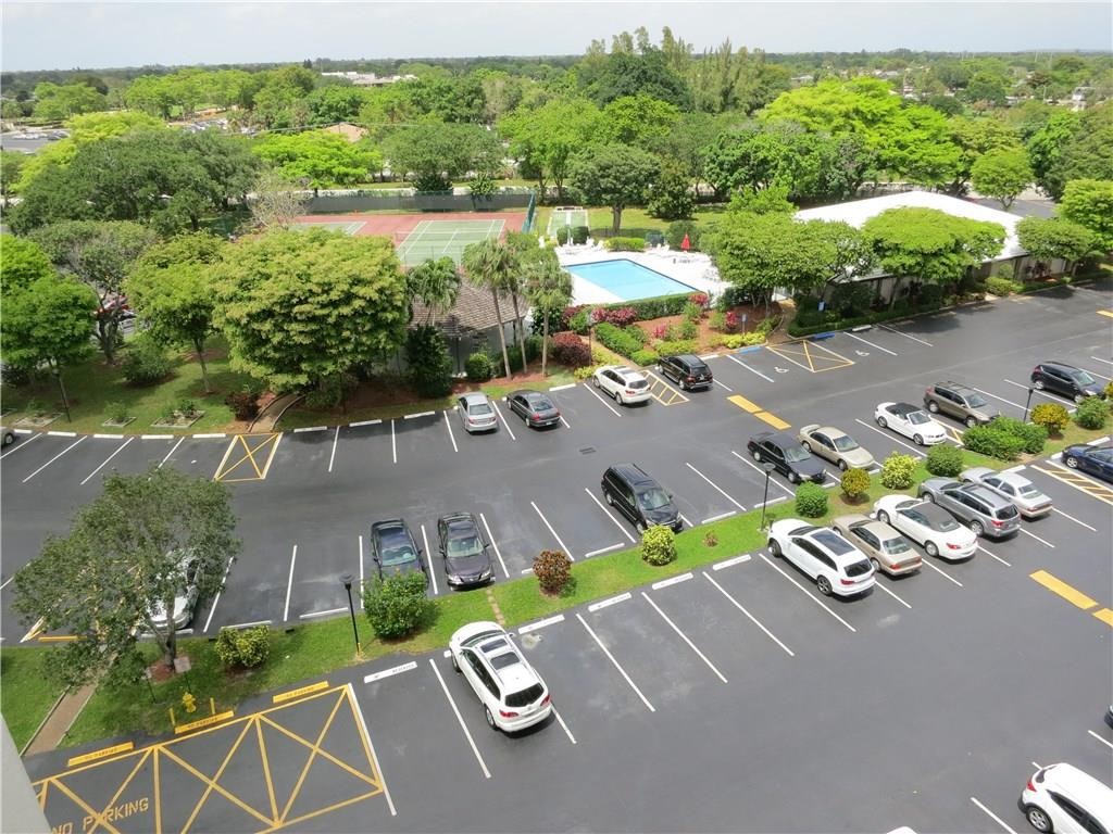 HI-GREEN OF INVERRARY #6 - Residential