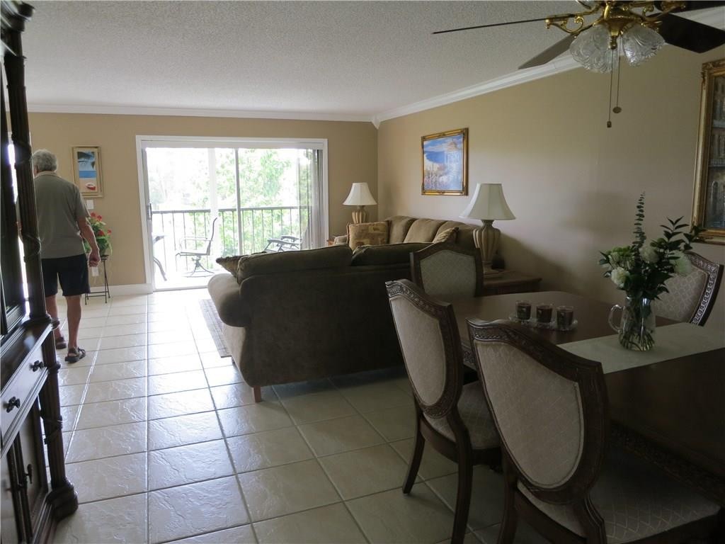 HI-GREEN OF INVERRARY #6 - Residential