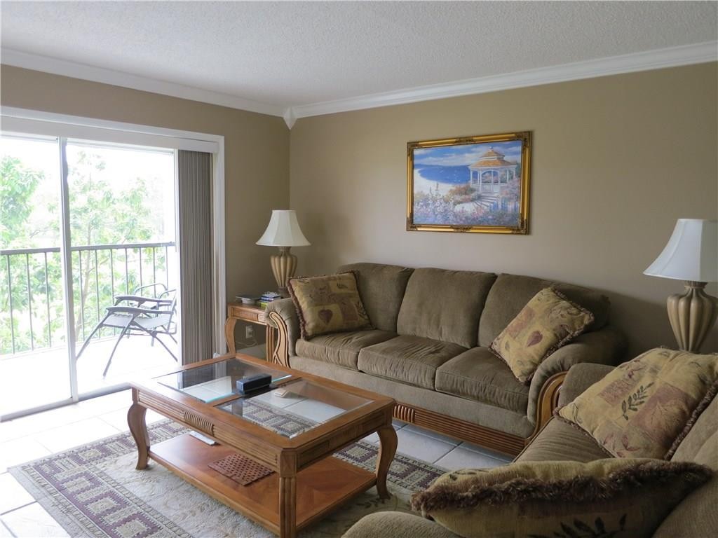 HI-GREEN OF INVERRARY #6 - Residential