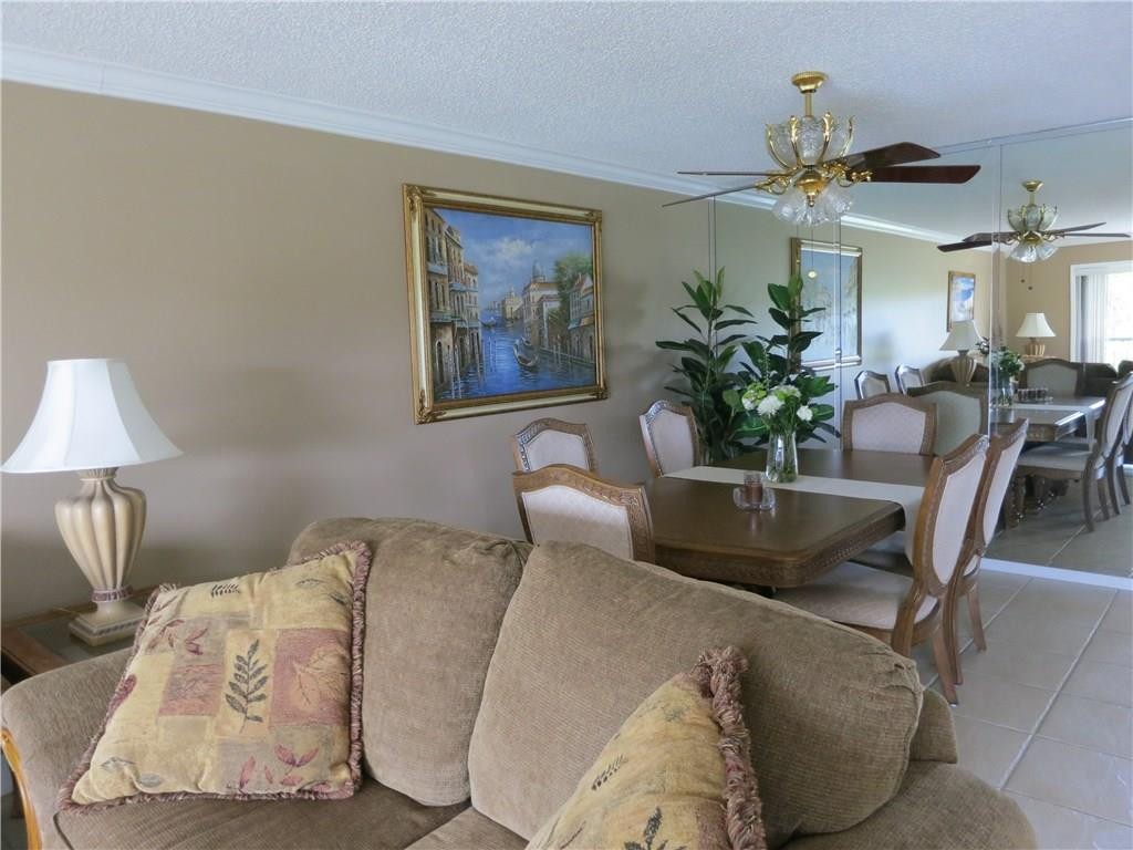 HI-GREEN OF INVERRARY #6 - Residential