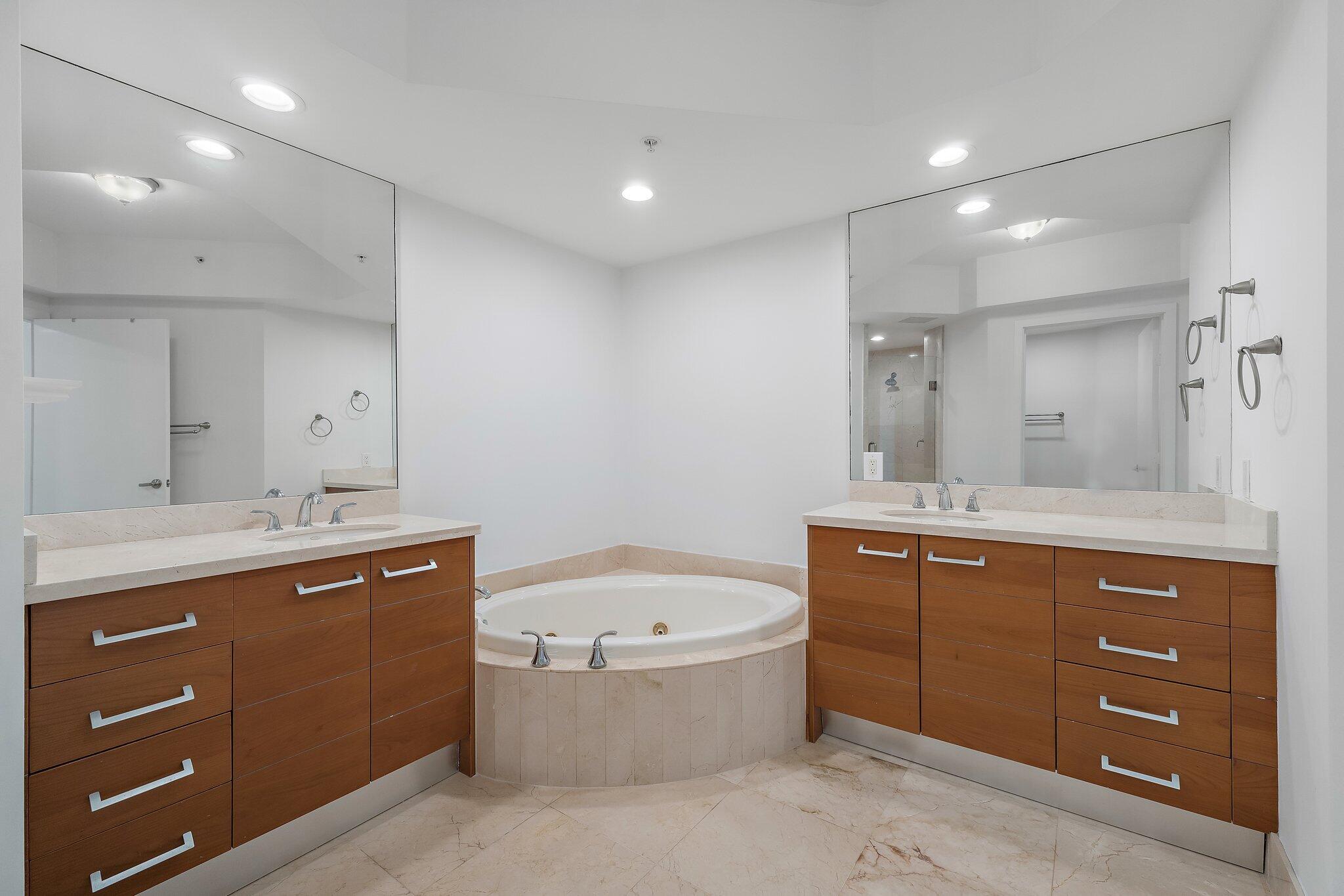 LANDMARK AT THE GARDENS CONDO - Residential