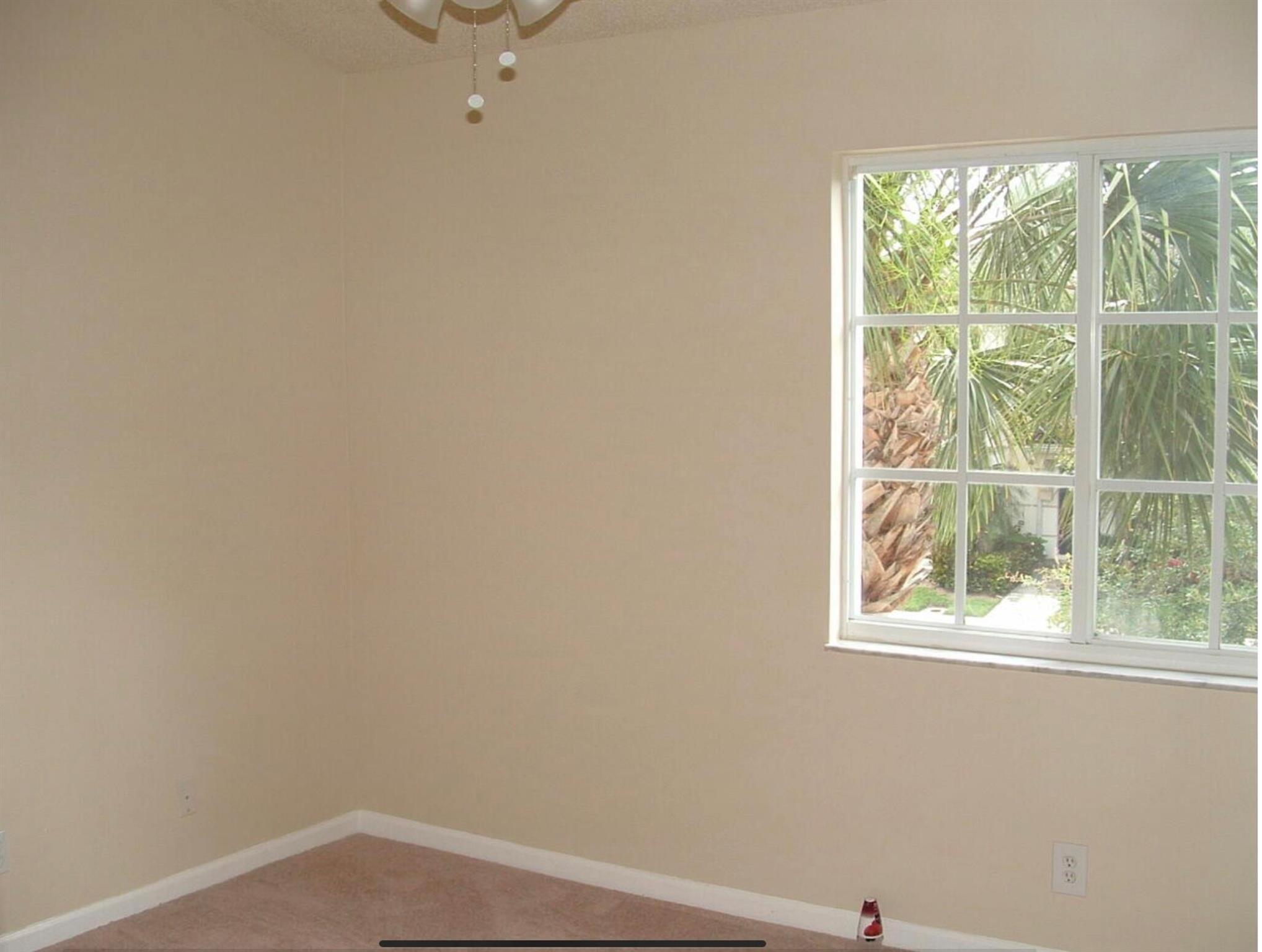 PALMBROOKE TOWNHOMES - Residential Lease