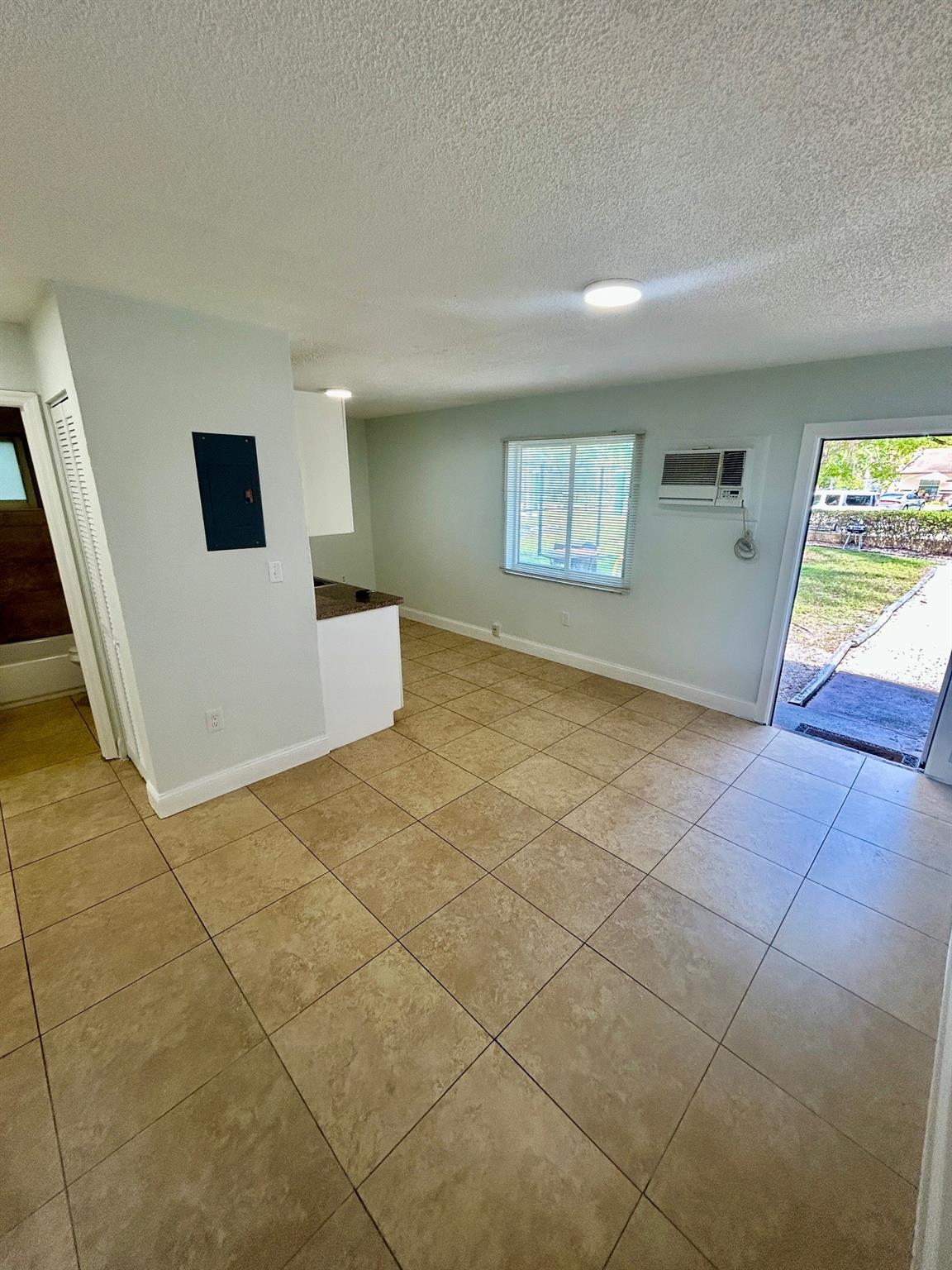 1119 NW 6th Ave 5