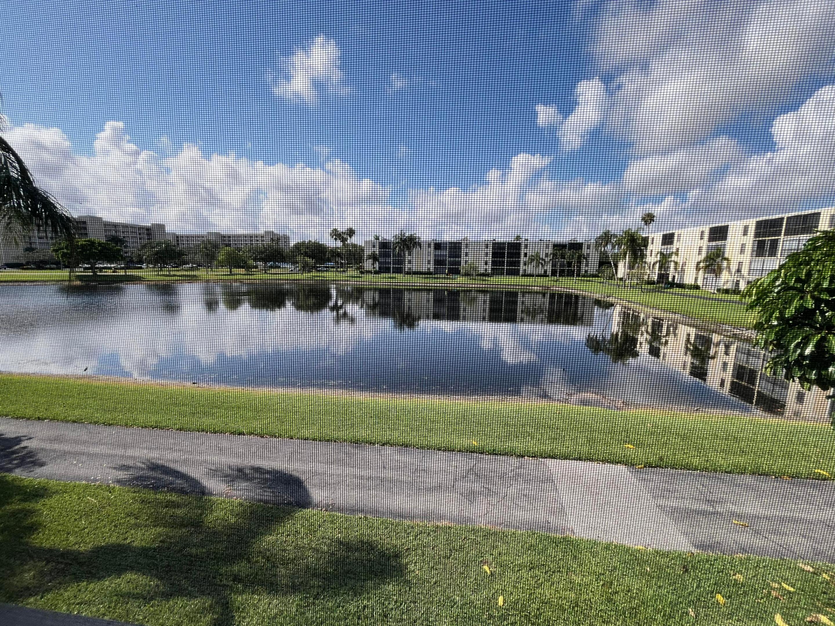 HUNTINGTON LAKES SEC FOUR CONDOS - Residential