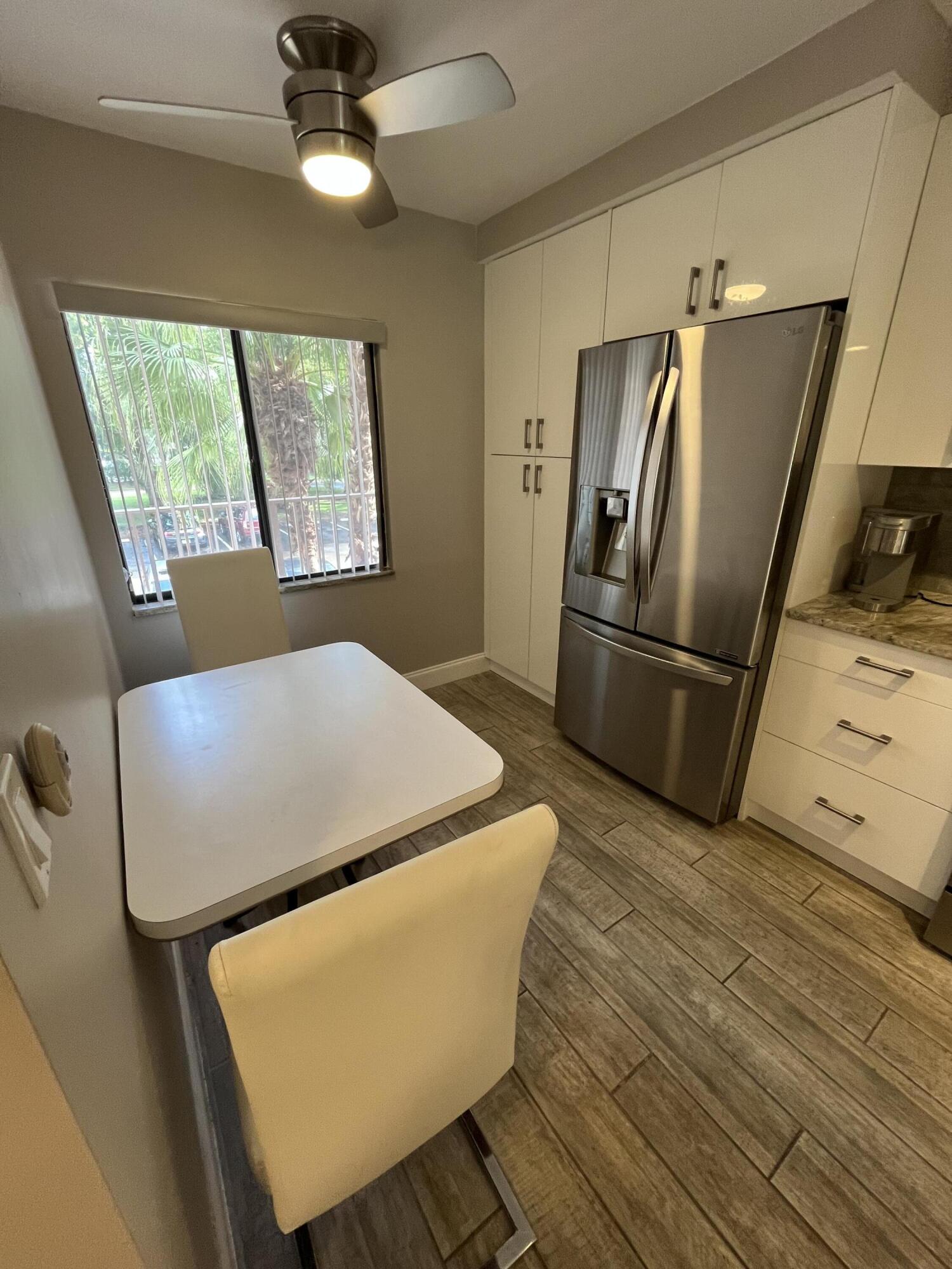 HUNTINGTON LAKES SEC FOUR CONDOS - Residential