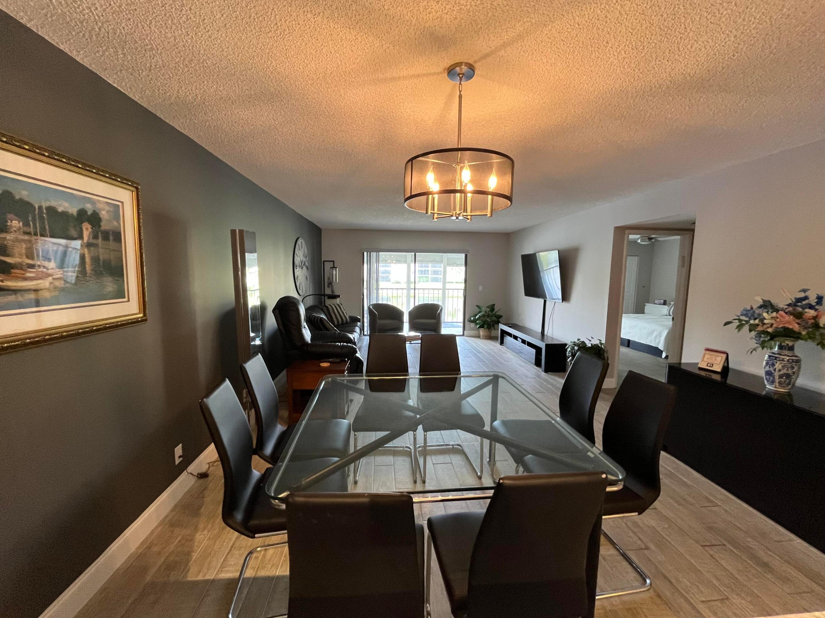 HUNTINGTON LAKES SEC FOUR CONDOS - Residential