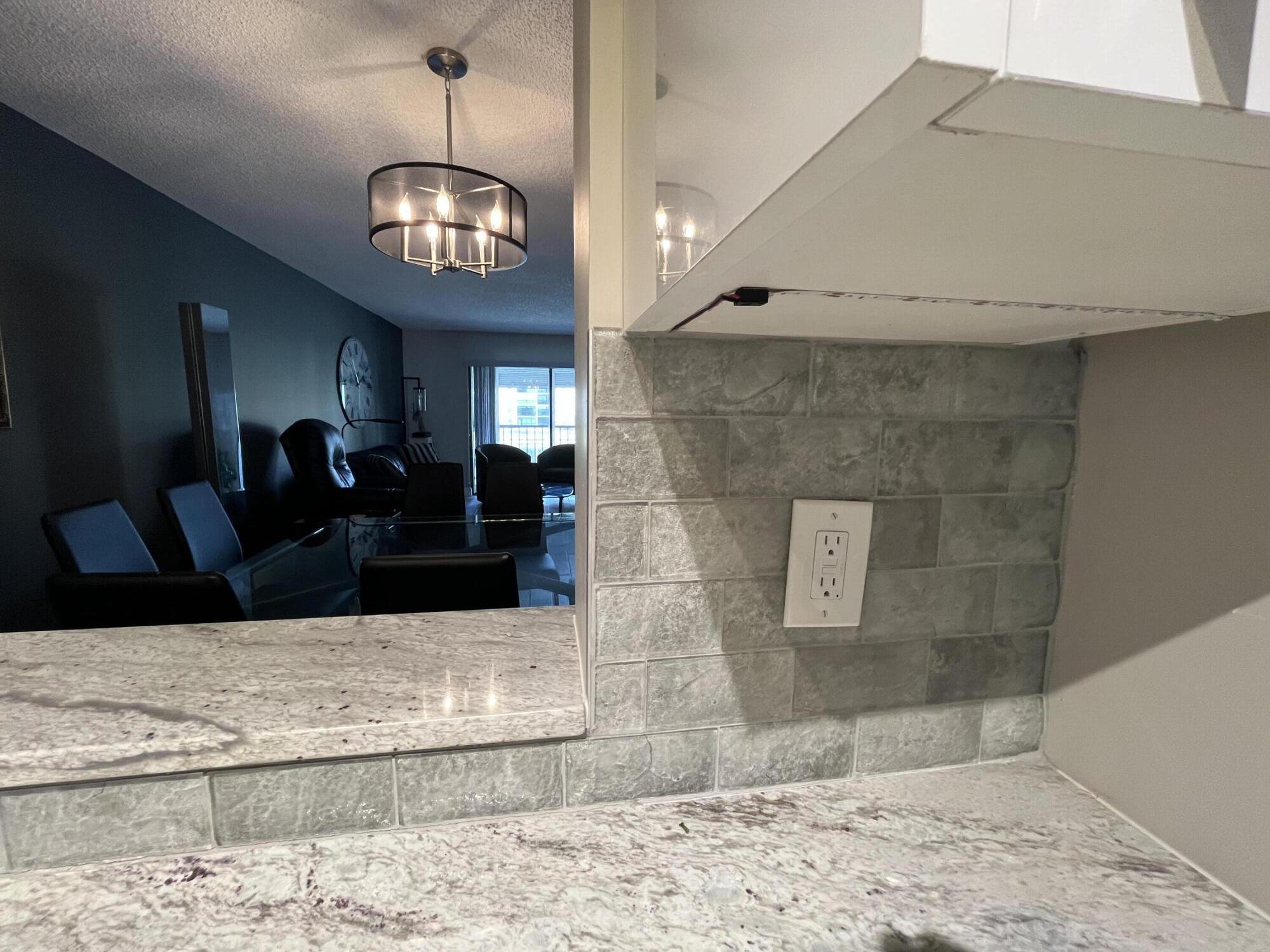 HUNTINGTON LAKES SEC FOUR CONDOS - Residential