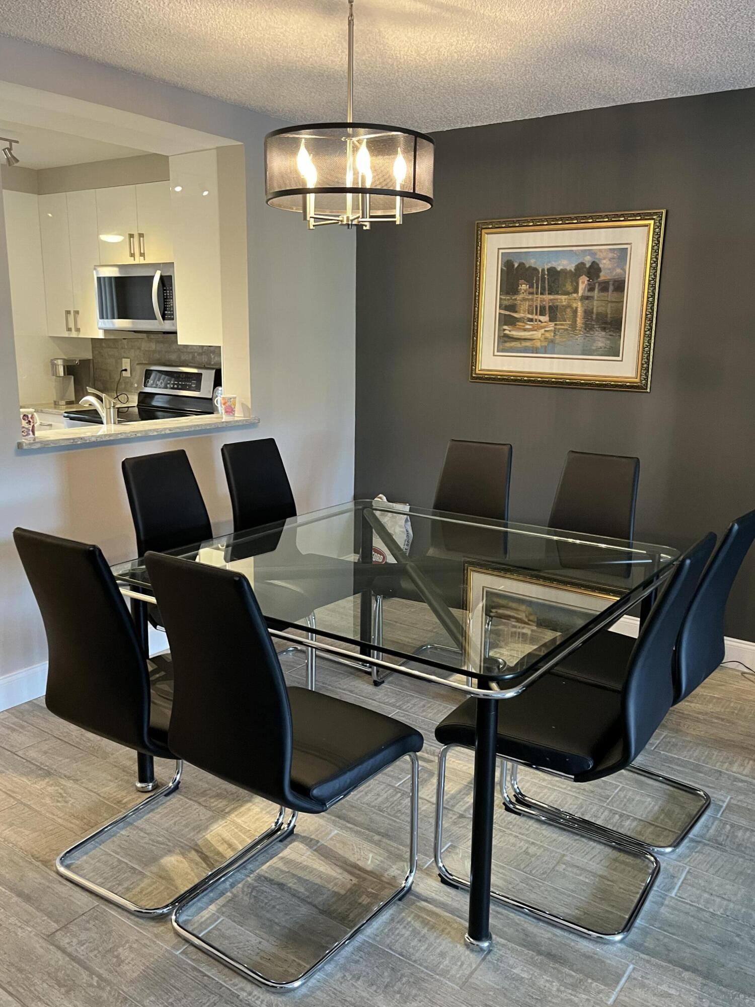 HUNTINGTON LAKES SEC FOUR CONDOS - Residential