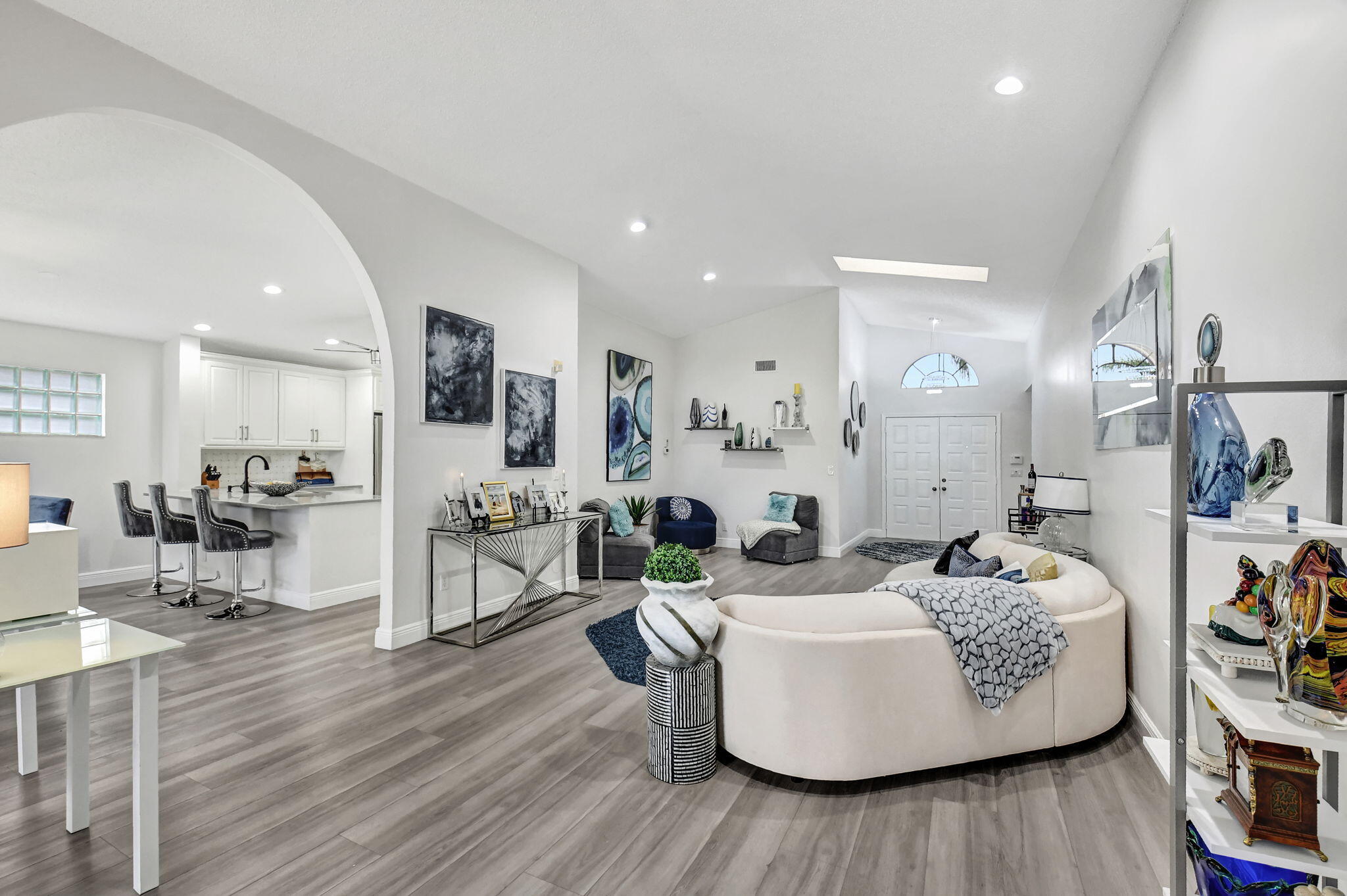 PALM ISLES - Residential