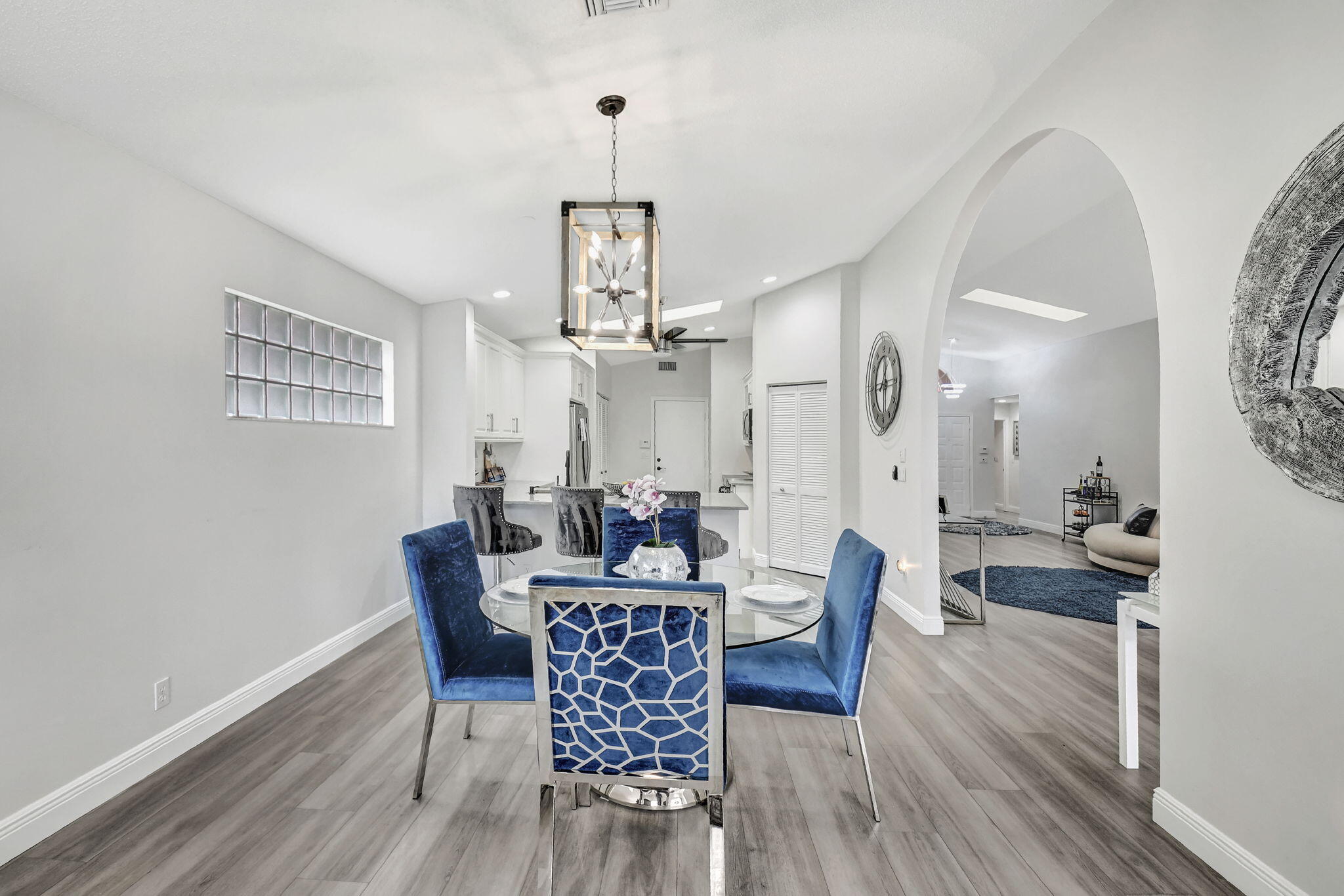 PALM ISLES - Residential