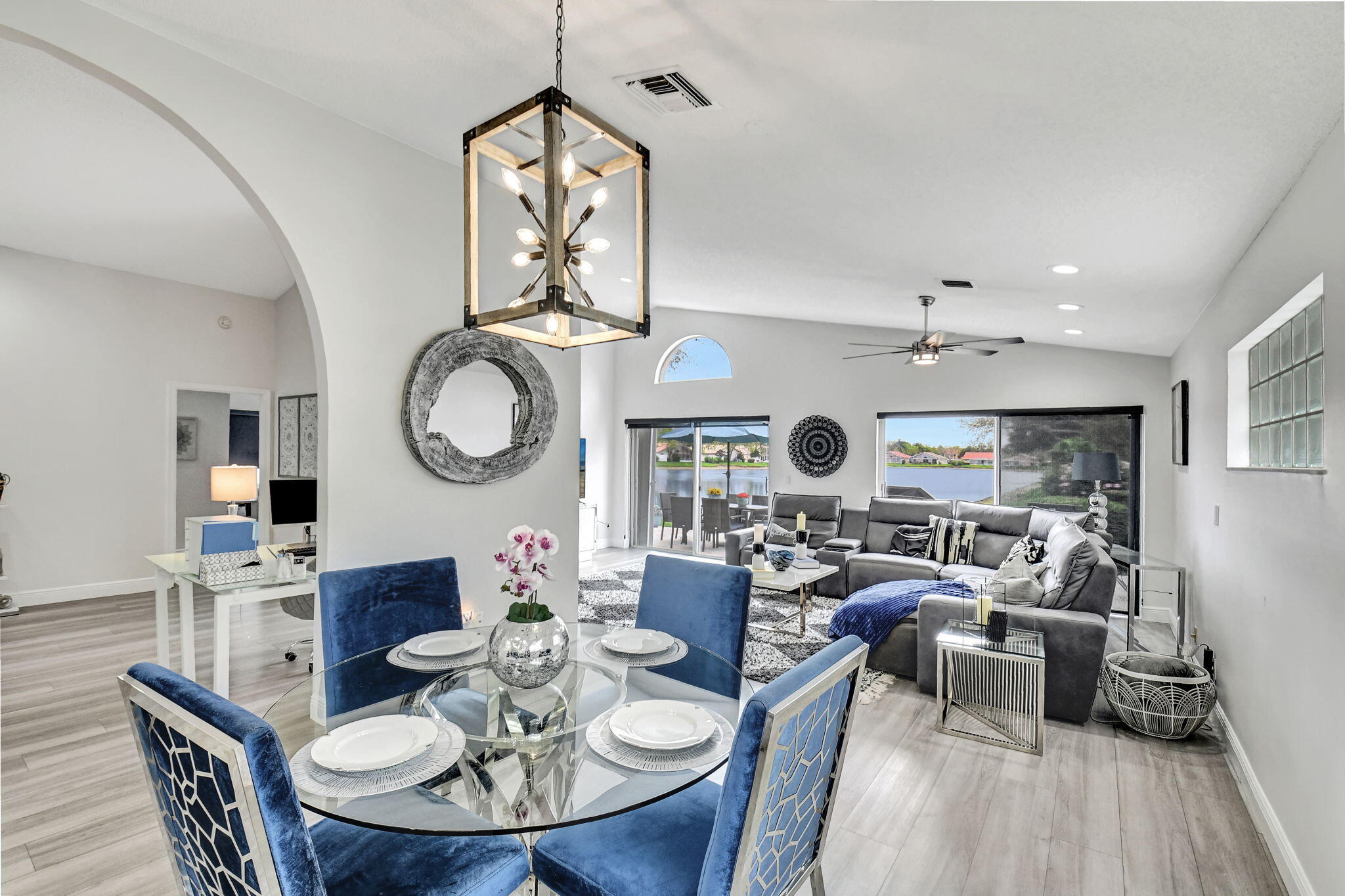 PALM ISLES - Residential