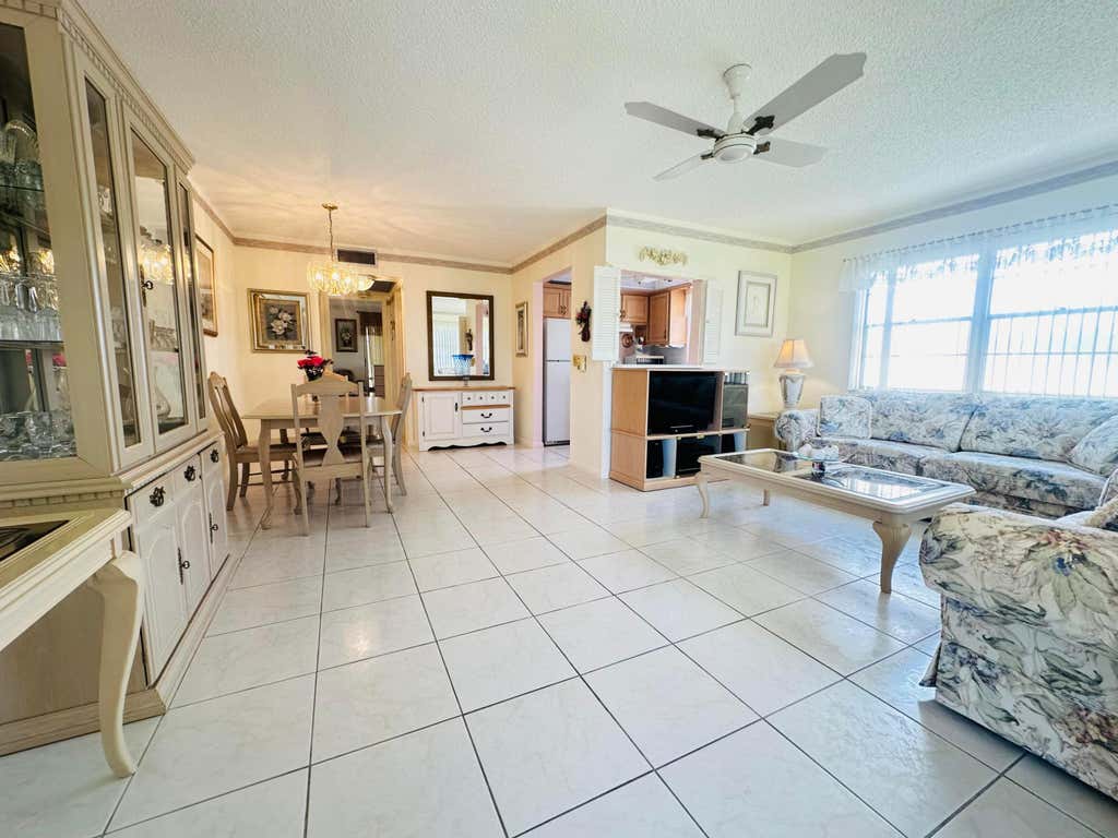 Photo of 41 Lyndhurst B #Unit 41, Deerfield Beach, FL 33442 (MLS # B26066860)