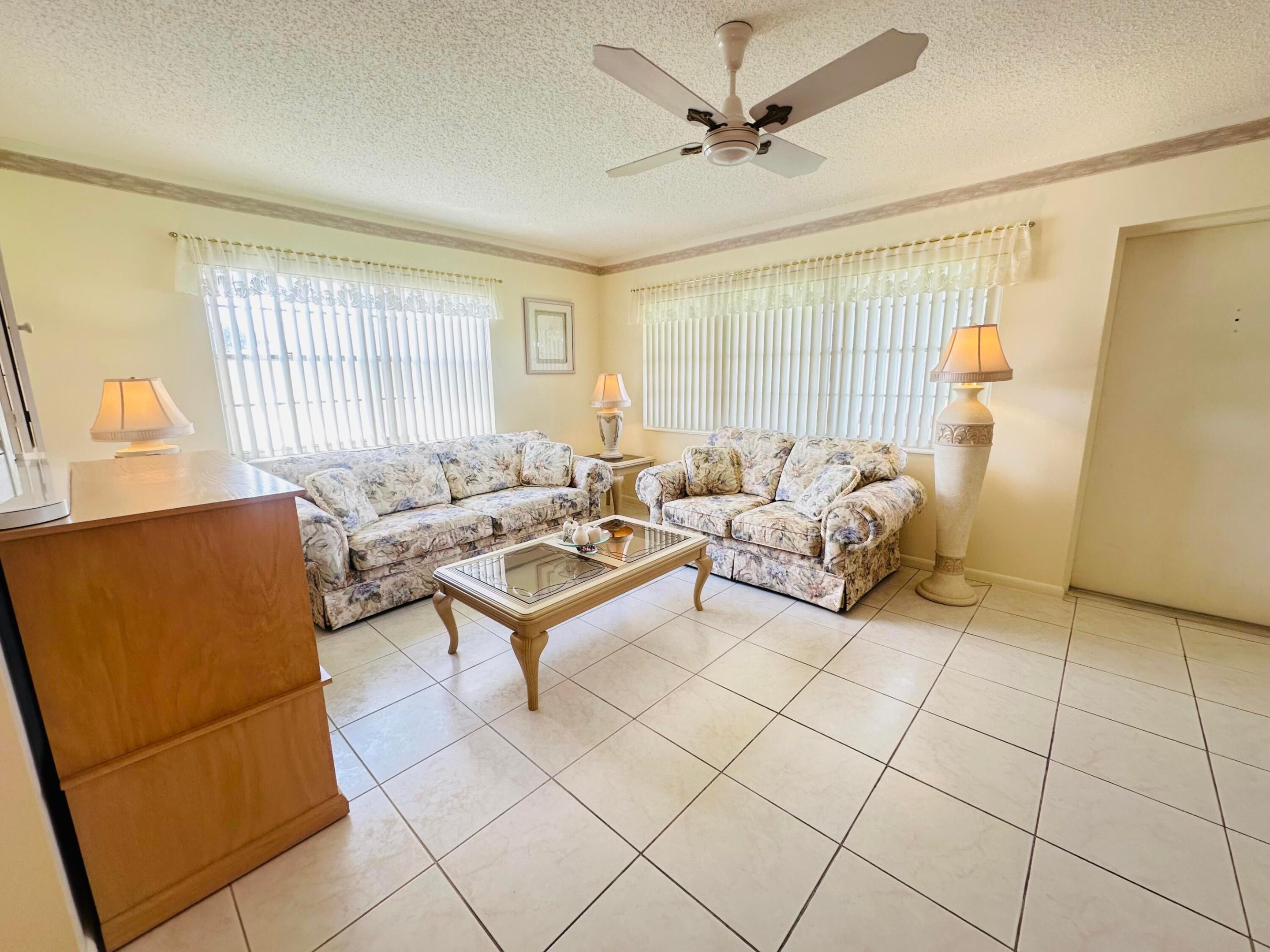 41 Lyndhurst B