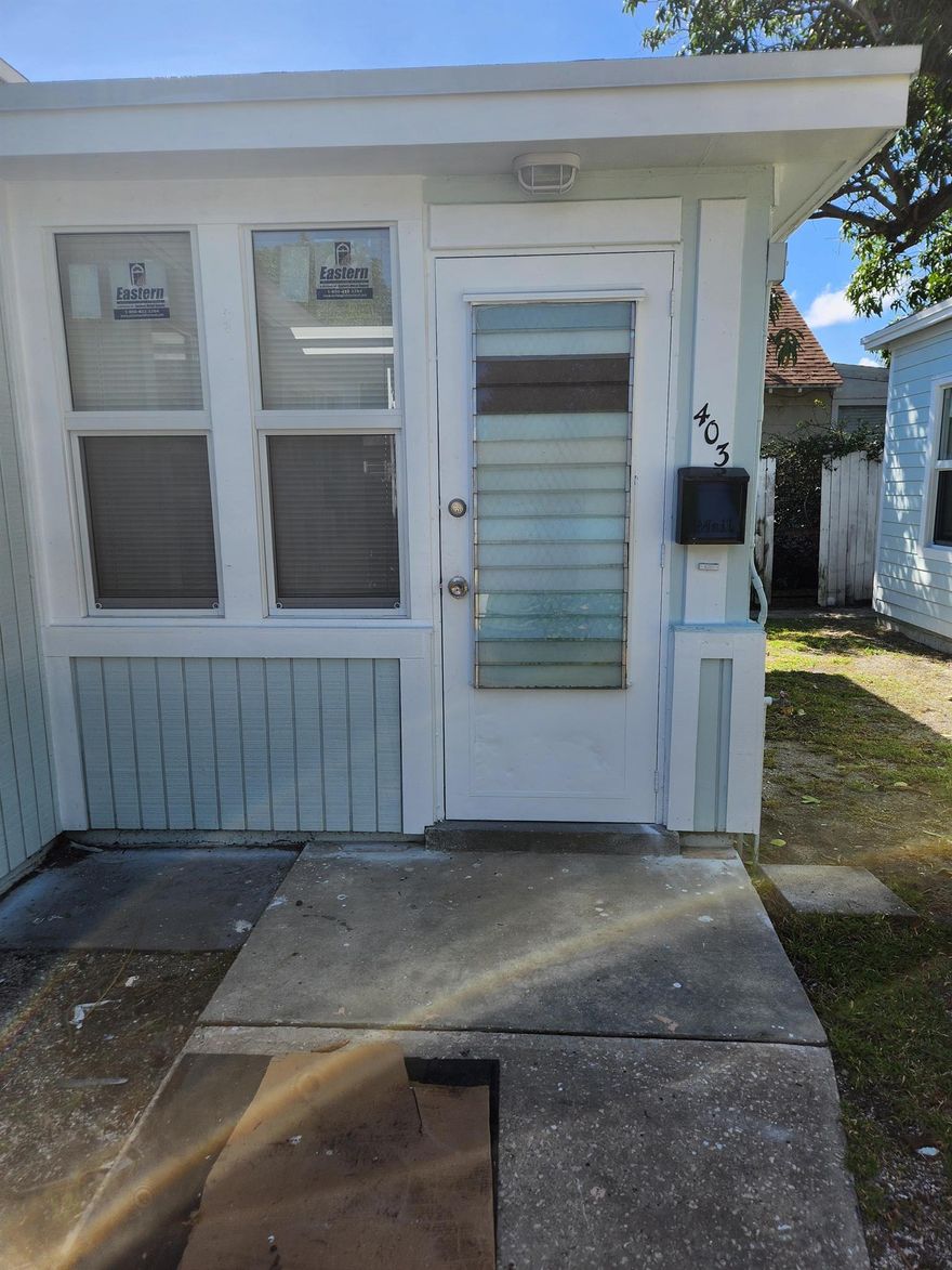 Charming 1 bedroom 1 bath, recently renovated with modern amenities. This apartment offers 953 sq feet of stylish living space. Newly renovated with modern amenities. Welcome to this beautifully updated, 1 bath , offering 953sq feet of stylish living space. Located in a quiet, well maintained community in downtown Lake Worth Beach. This unit has been completely remodeled with sleek finishes and a fresh modern design throughout. This apartment has a fully equipped kitchen, brand new appliances including a stove, refrigerator, and microwave and on-site laundry room. Do not miss the opportunity to rent this lovely apartment.