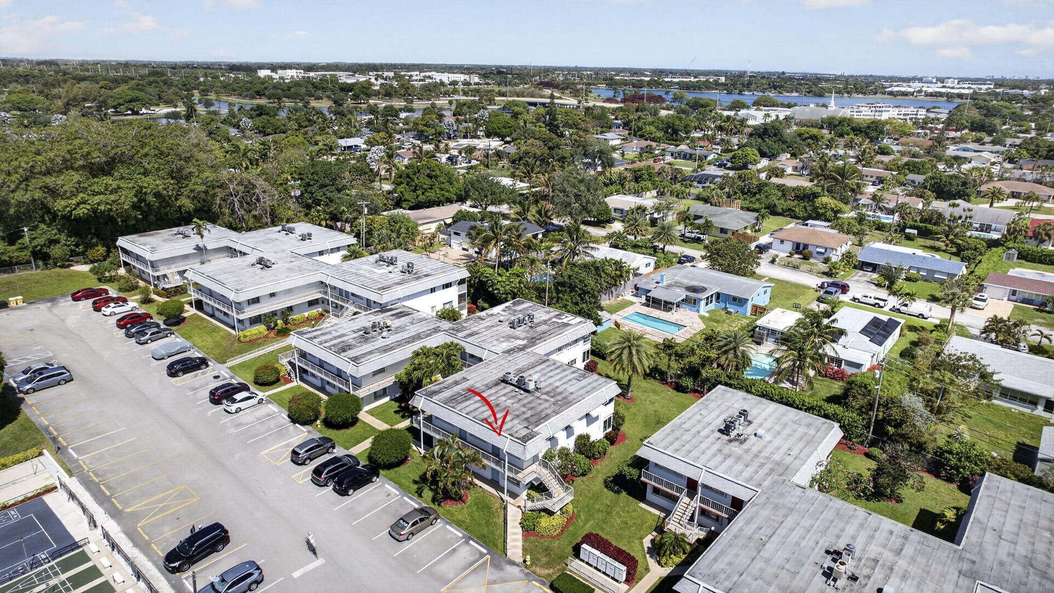 MURRY HILLS APT BLDG CONDO - Residential