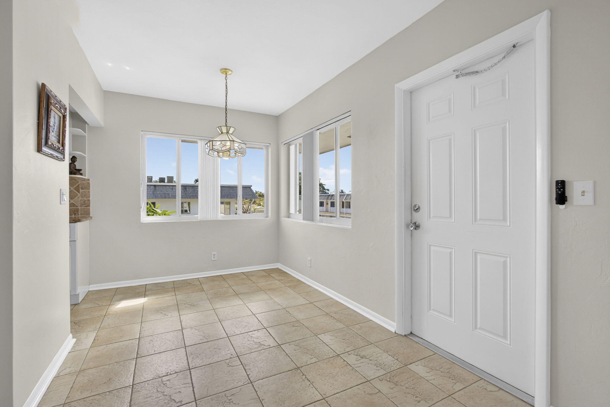 MURRY HILLS APT BLDG CONDO - Residential