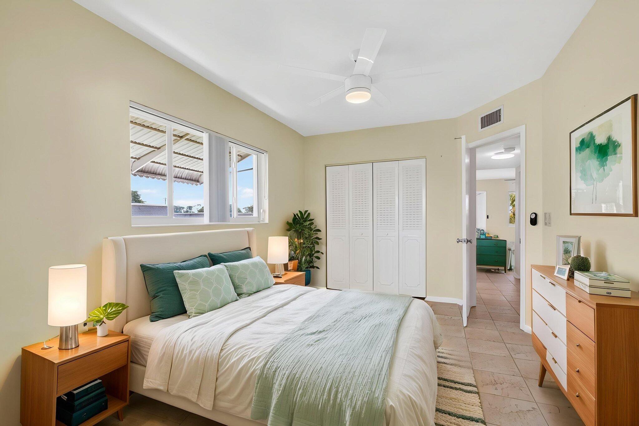 MURRY HILLS APT BLDG CONDO - Residential