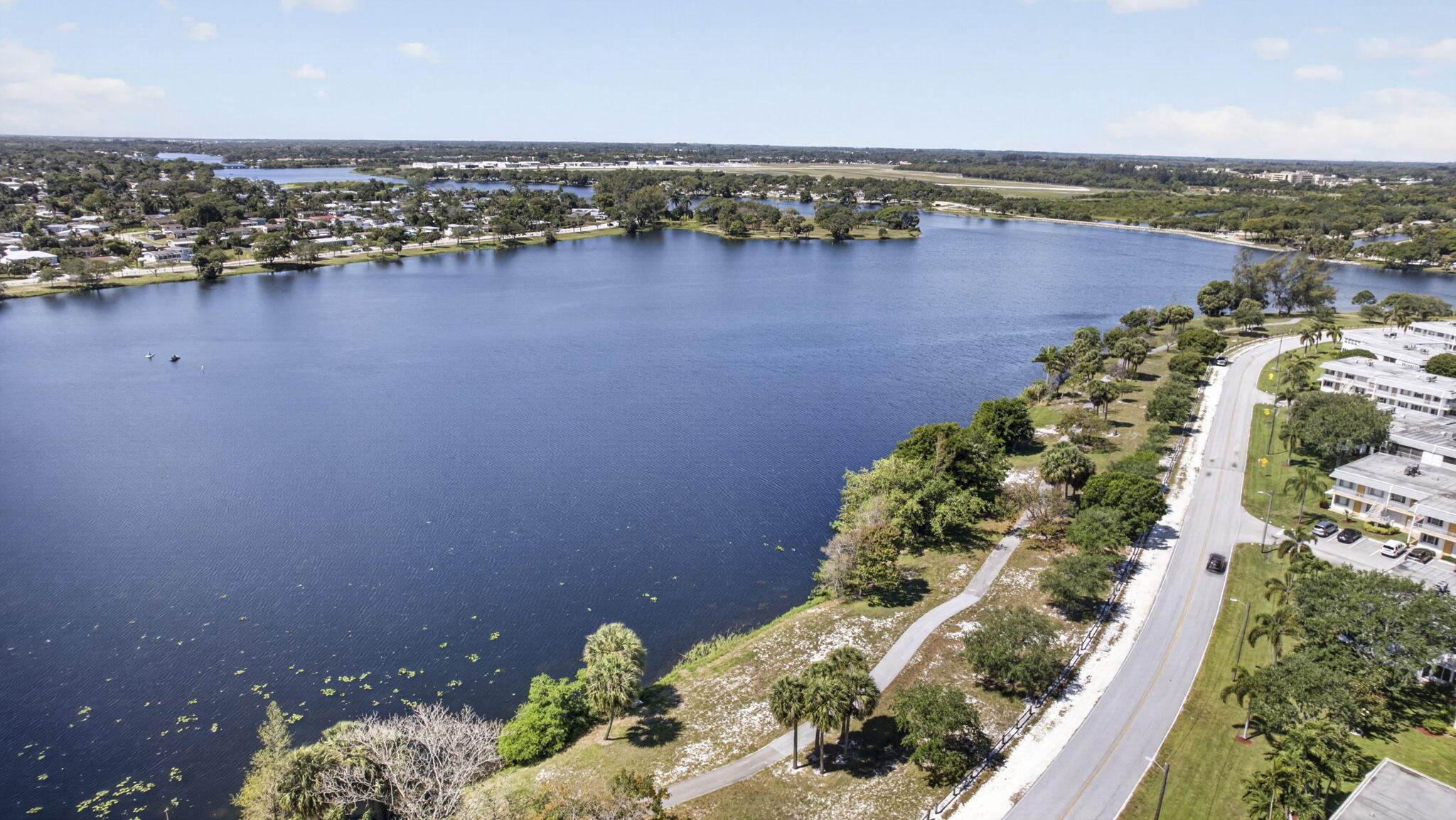 MURRY HILLS APT BLDG CONDO - Residential