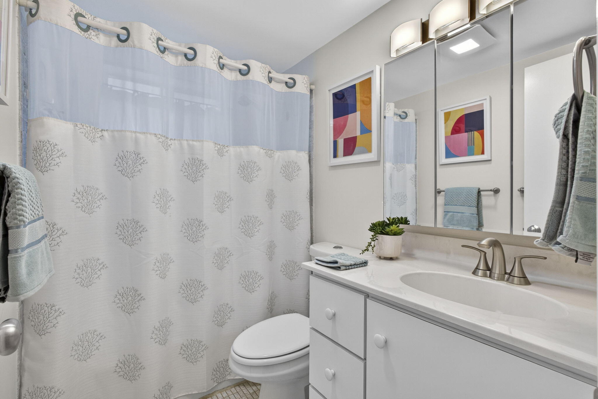 MURRY HILLS APT BLDG CONDO - Residential