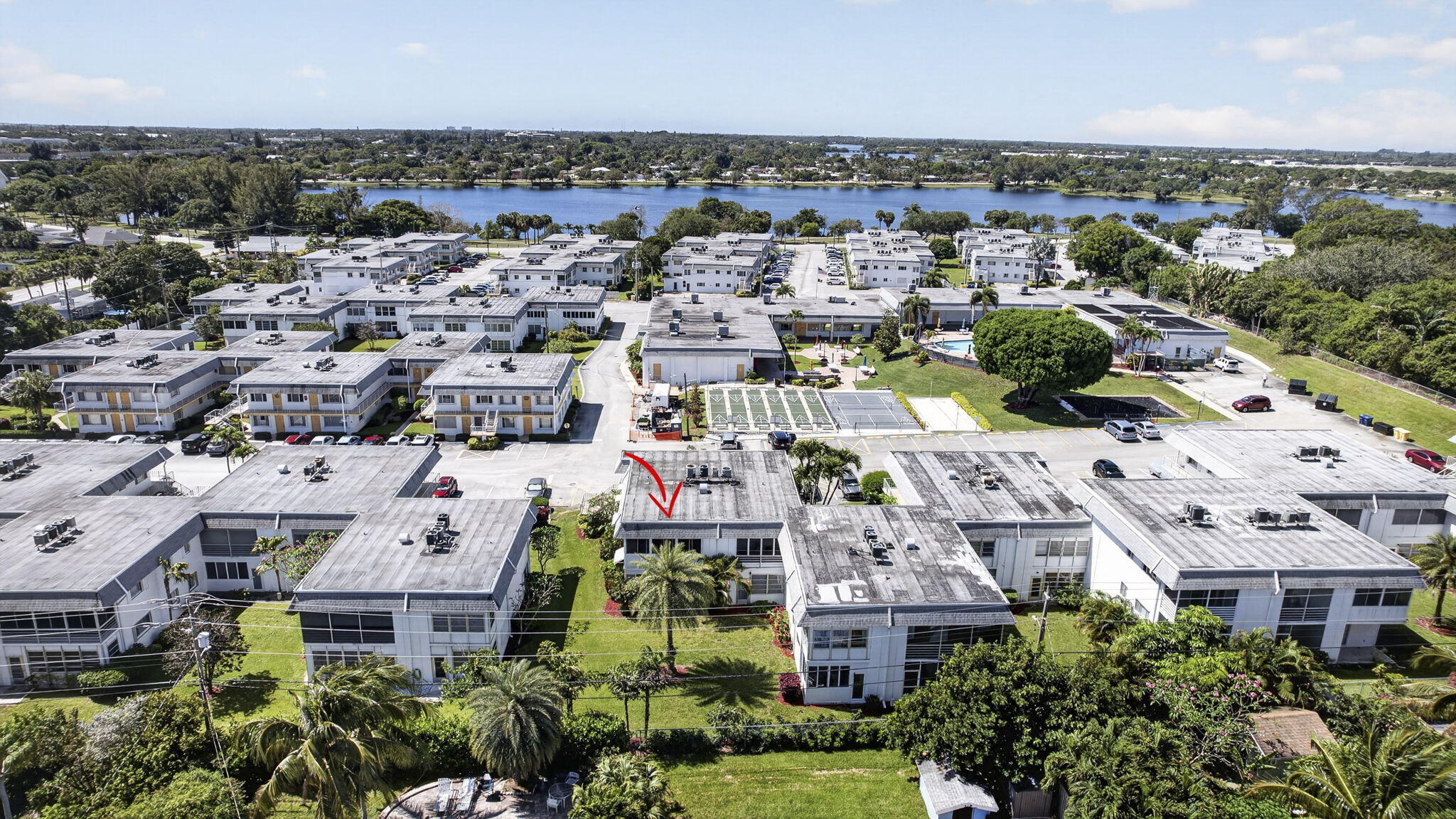 MURRY HILLS APT BLDG CONDO - Residential